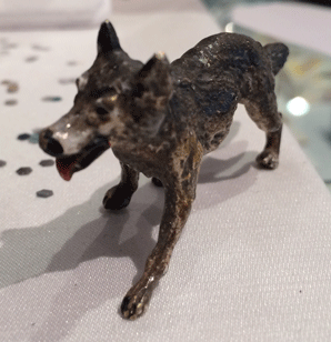 KREMO Juwelier Salzburg Schmusckstücke Wiener Bronce Franz Xaver Bergmann Hund 02